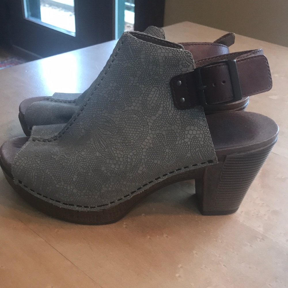 Dansko sandal